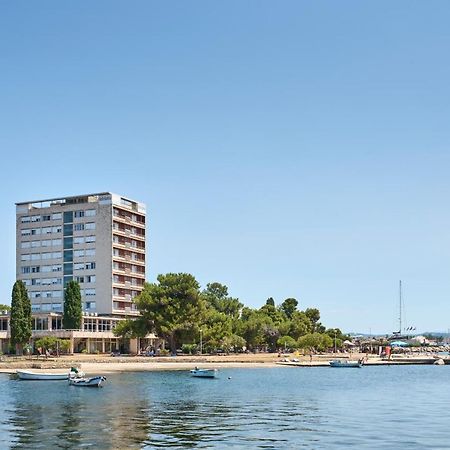 Guest House Adriatic Умаг Экстерьер фото