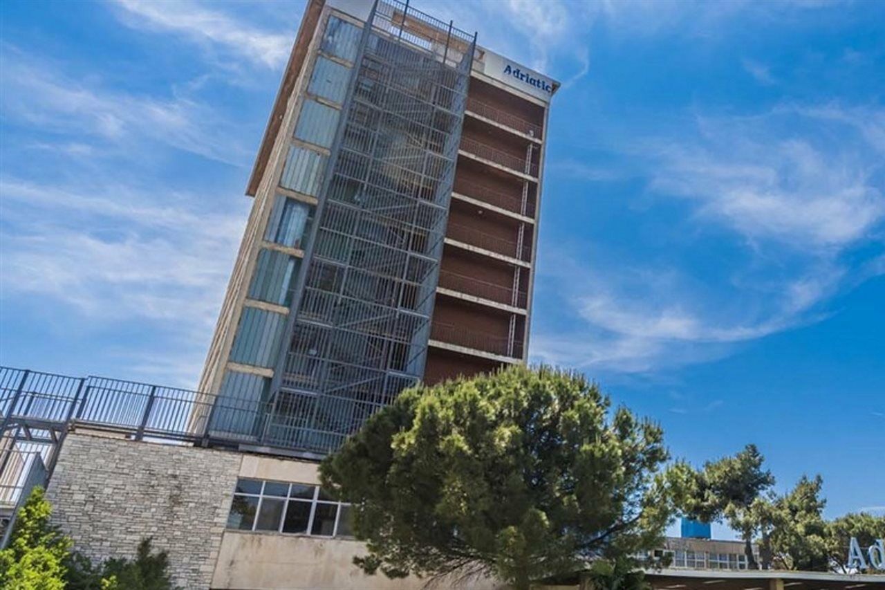 Guest House Adriatic Умаг Экстерьер фото