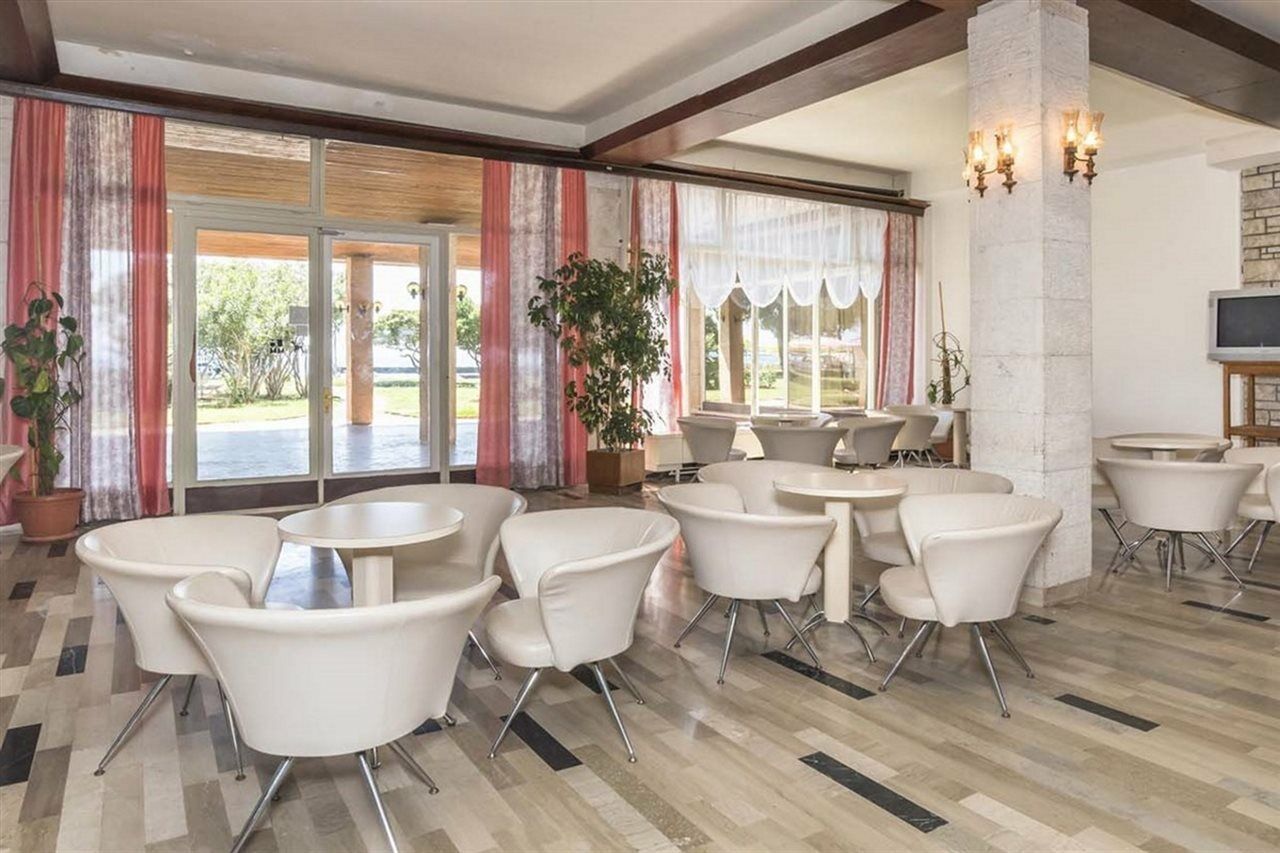Guest House Adriatic Умаг Экстерьер фото